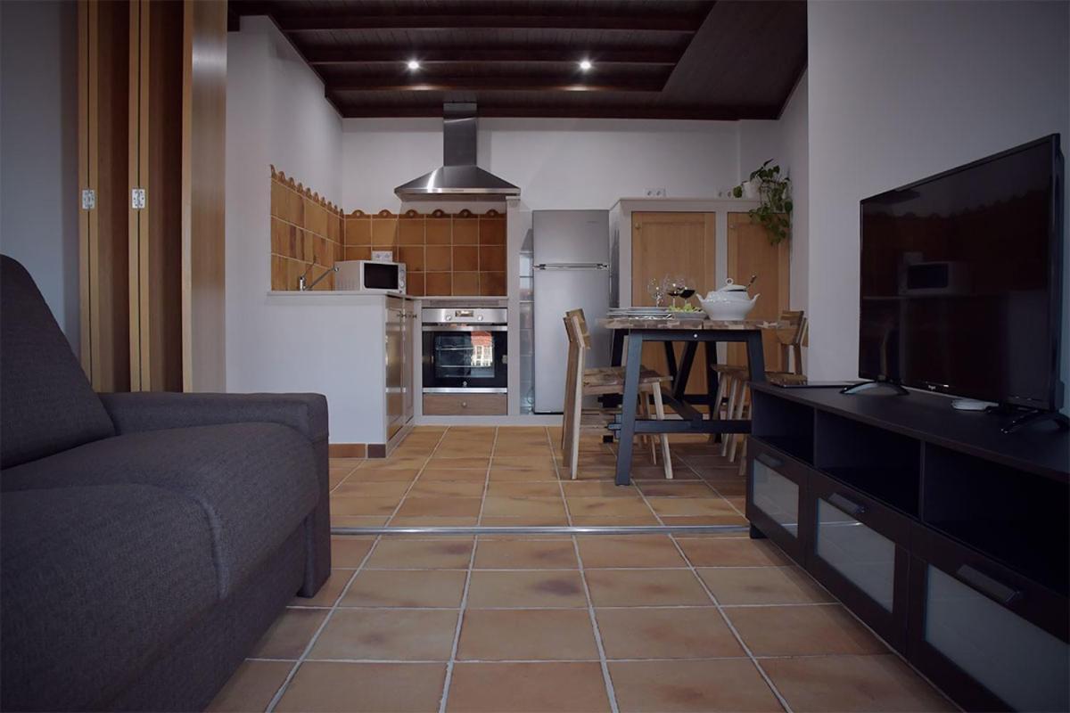 Pincheiro Apartamentos Turisticos 卡拉米尼亚尔镇 外观 照片